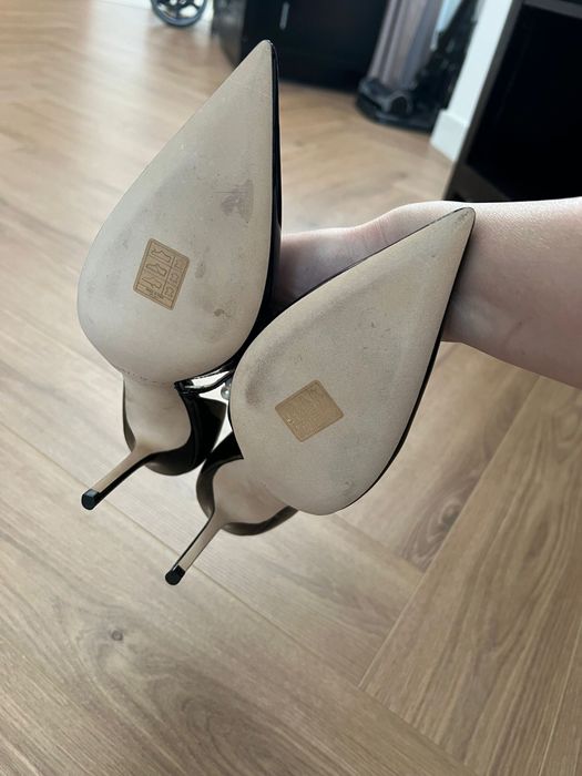 Stiletto Lac Negru cu Perle – Autentici, Premium, Impecabili