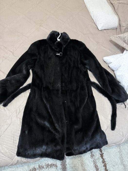 Продам норковую шубу 60 000 тг.