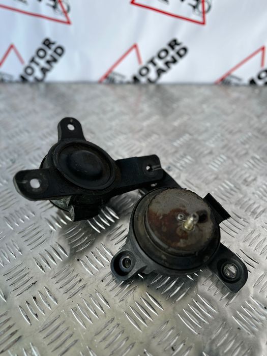 Подушки двигателя на Subaru EZ30