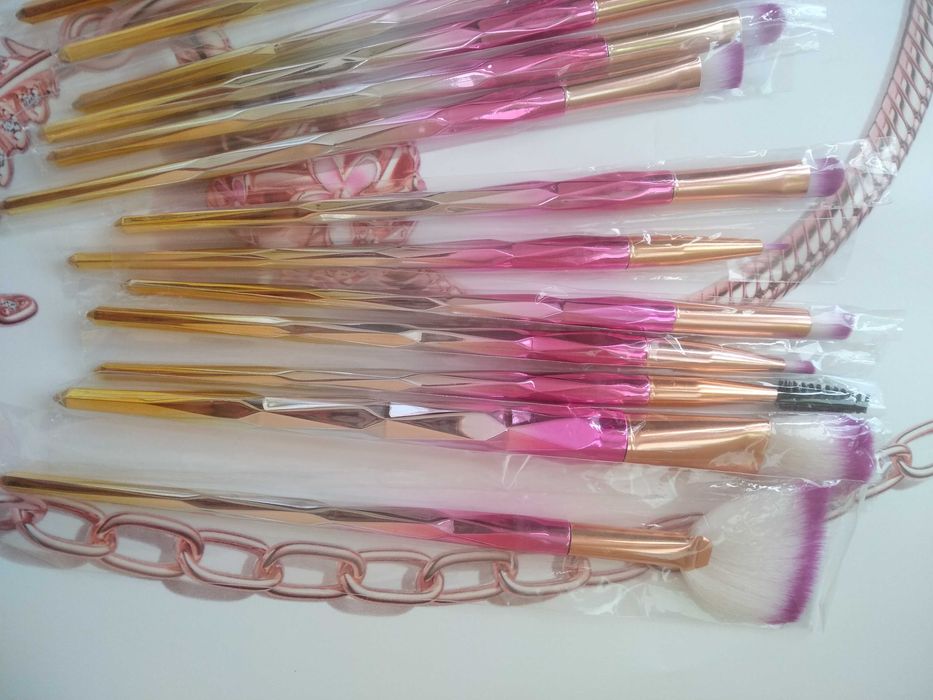 Четки за грим 5 лв броя