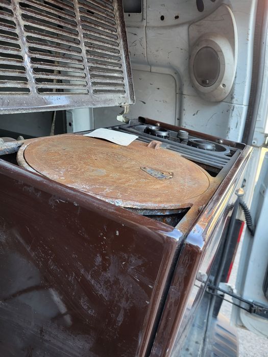 Продавам нафтова печ юук и ел печки