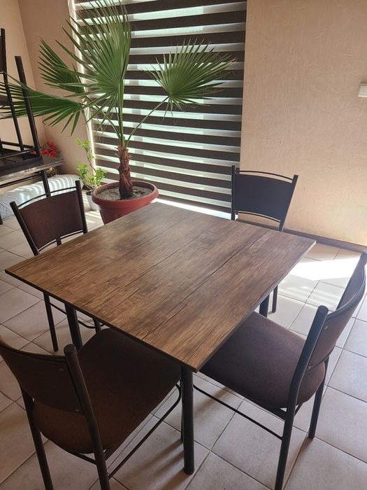 Стол стуллар сотилади