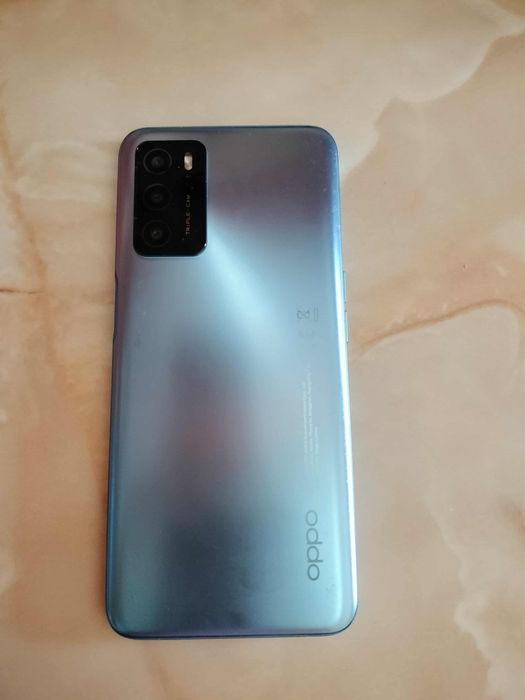 Vând telefon oppo