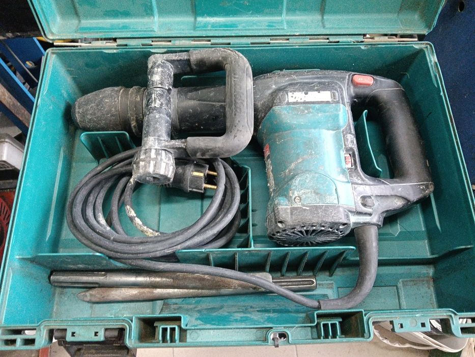 Къртач Makita HM0860C