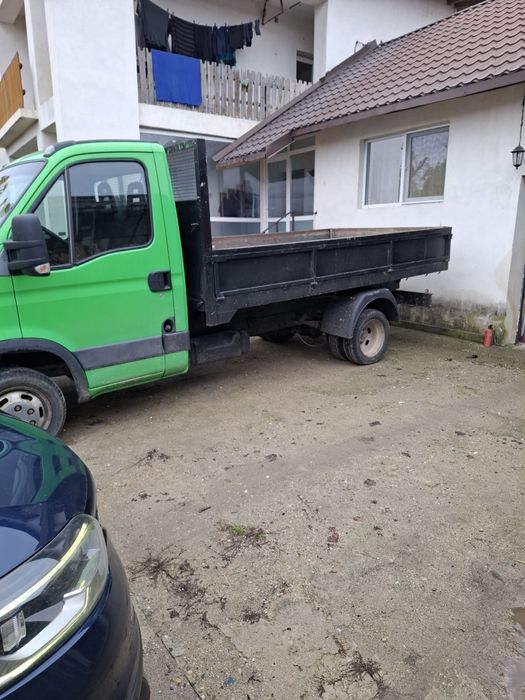 Proprietar vand  iveco  basculabil