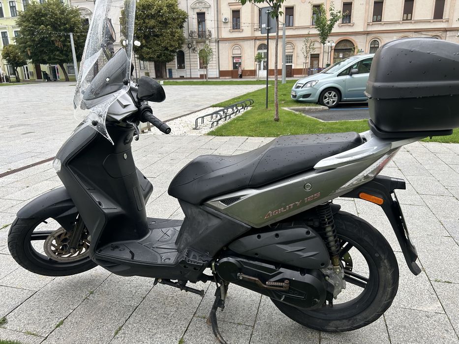 Vând scuter Kymco Agllity de 125cc