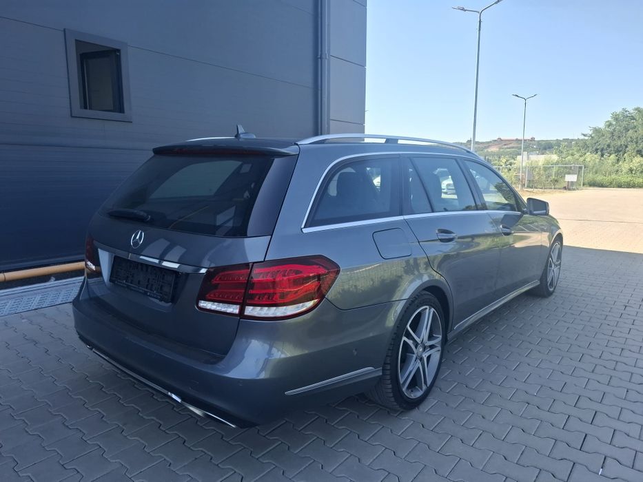Mercedes-Benz E220