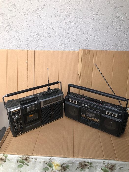 Radio Casetofon Sharp si Jvc