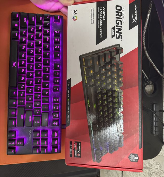 Продам игровую клавиатуру HyperX