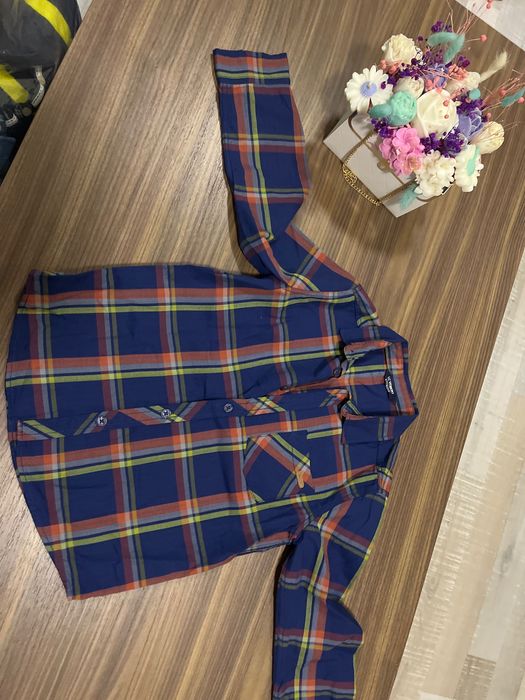 Детска ризка ,блузка и 2бр.дънки,размер 122 см.и други