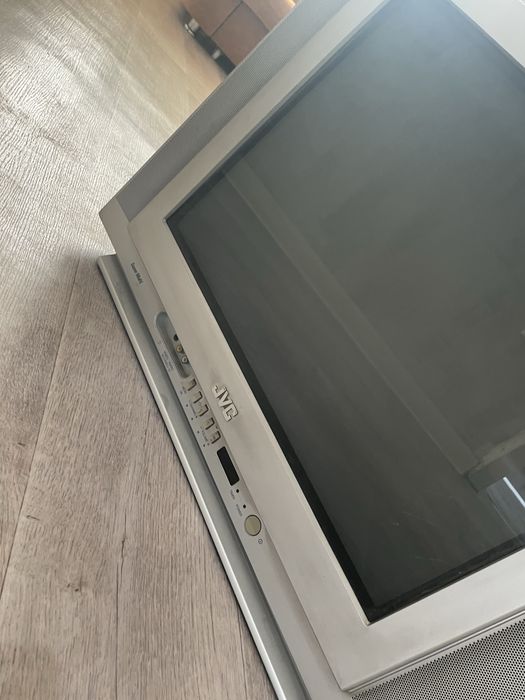 Отдам телевизор jvc