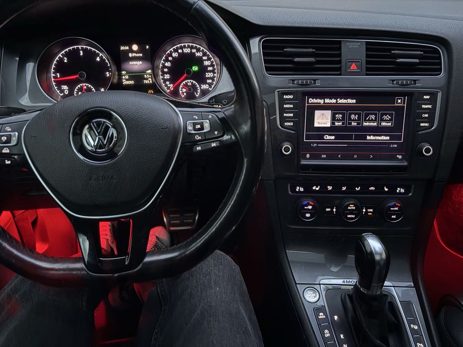 Vw Golf 7 Alltrack 2.0TDI DSG ACC Panoramic LED