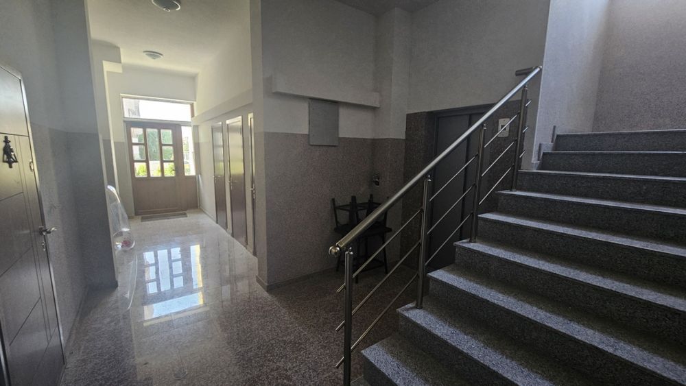 Дава се под наем Двустаен апартамент в Бургас, Сарафово - 55 кв.м за 408 € - Снимка #12