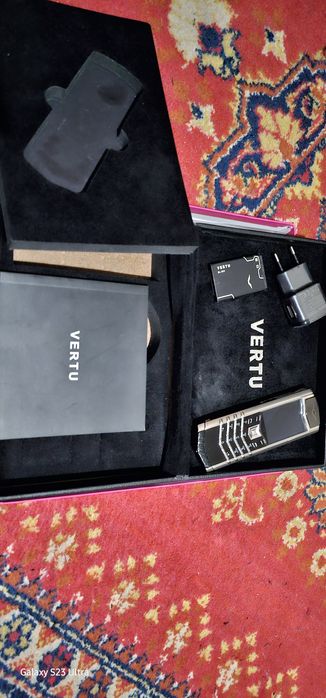 Vertu продаётся свой люкс