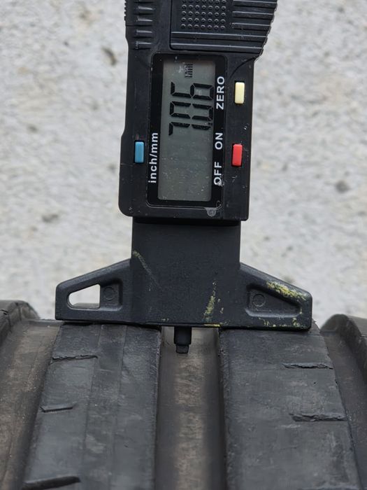 Vând două anvelope de vara good year  245 40 19  dot 4823