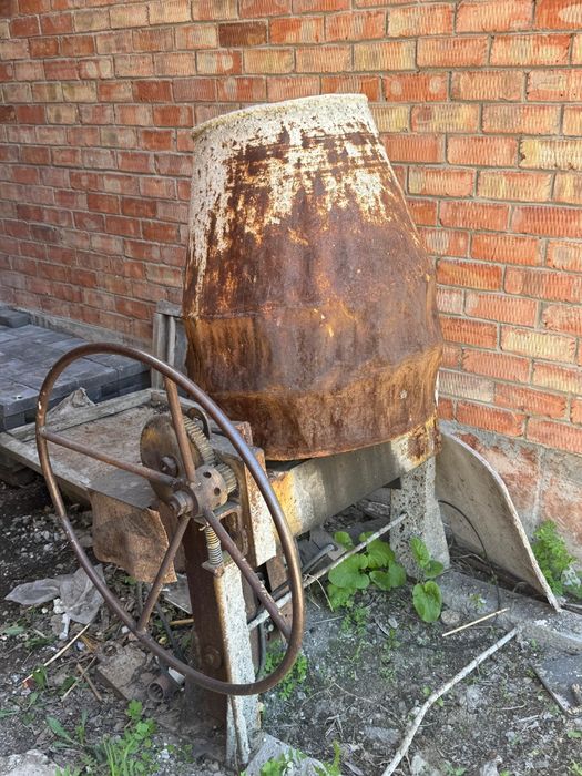 Продам бетономешалку