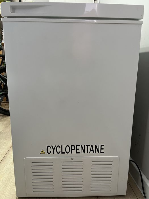 Продам морозильный ларь Hansa FS200.4