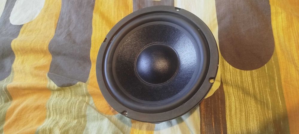 Difuzor Teufel 20 cm, 160W stare foarte bună