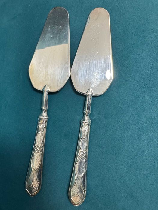 Посребрени лопатки за сервиране на торта – Италия