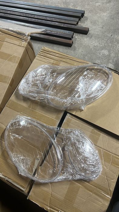 Стекло фар Мерседес W211