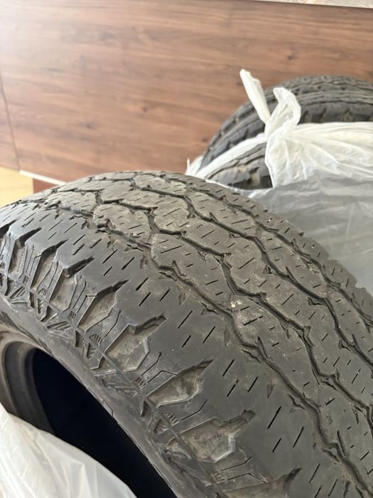 Продам Шины 265/70/16