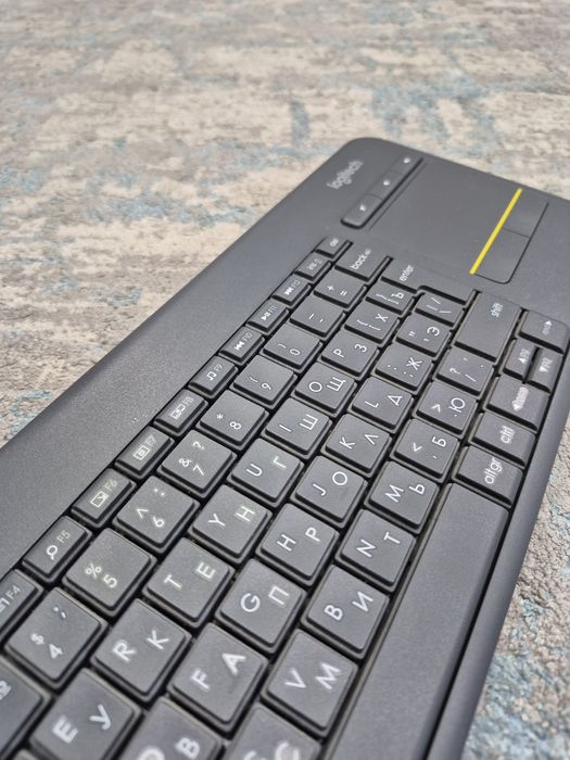 Logitech k400+ в идеальном состоянии