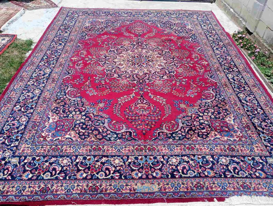 Истински персийски килими