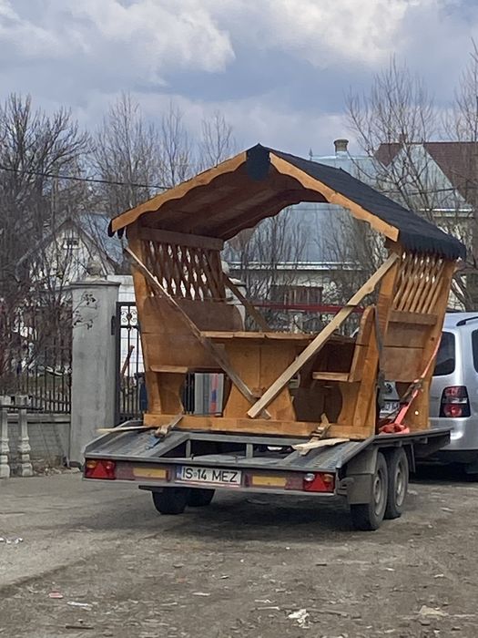 Facem foisoare din lemn masiv acoperit cu tegola prins in suruburi