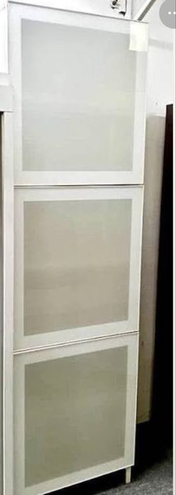 Стеклянная шкаф  IKEA  GLASSVIK 18859