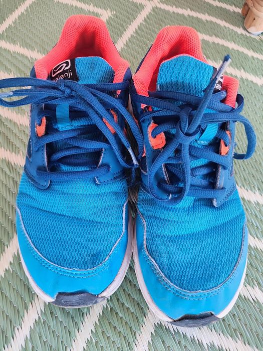 Удобни детски маратонки на Декатлон 37