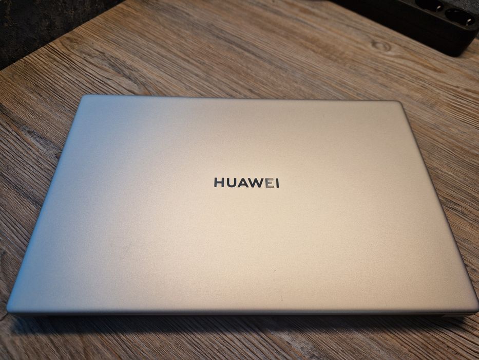 Ультрабук Huawei Mate D15 Ryzen5\RAM8\SSD250