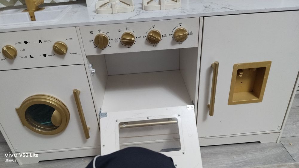 Кухня для детей игрушечная