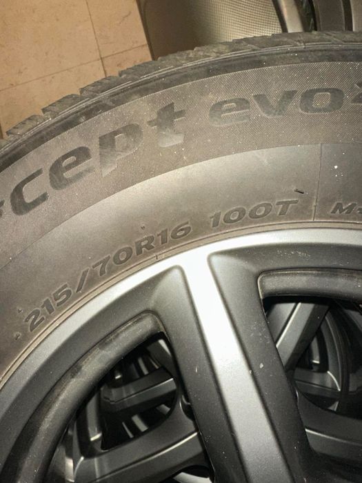 KIA Джанти с Гуми 16" 215/70/16