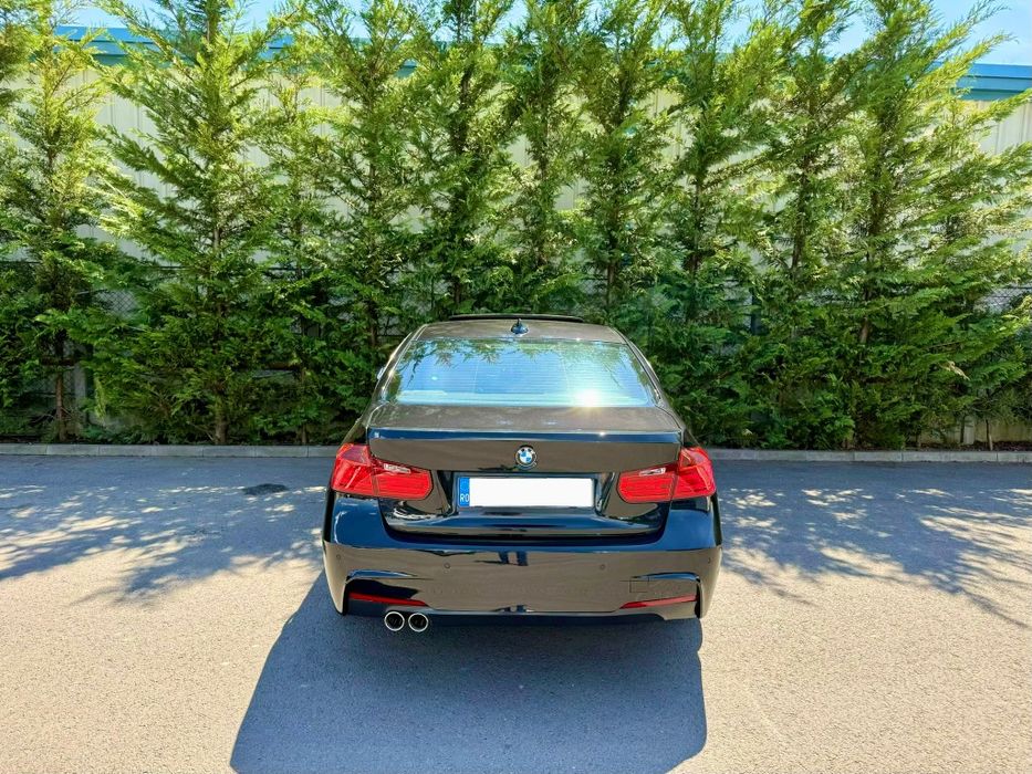 Vand BMW F30 320d Ceasuri digitale/ M-Pack/ Scaune electrice/Trapa/ Bi-Xenon
