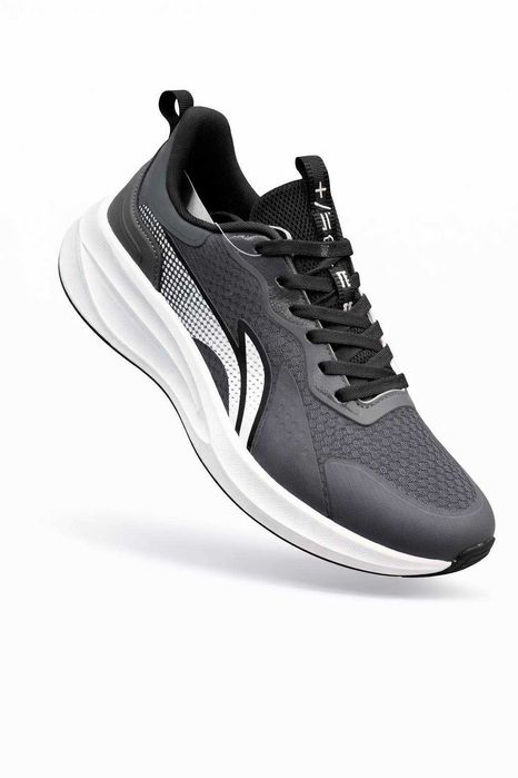 Кроссовки Kaladis 2, размеры от 40 до 45.