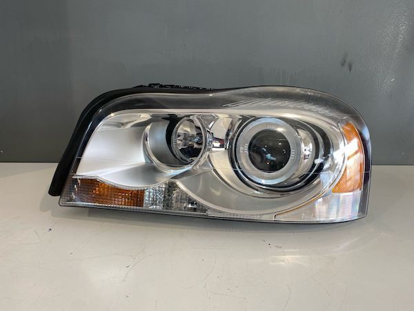 Far Stanga Xenon Lupa Adaptiv Volvo XC90 2007-2010 31217047