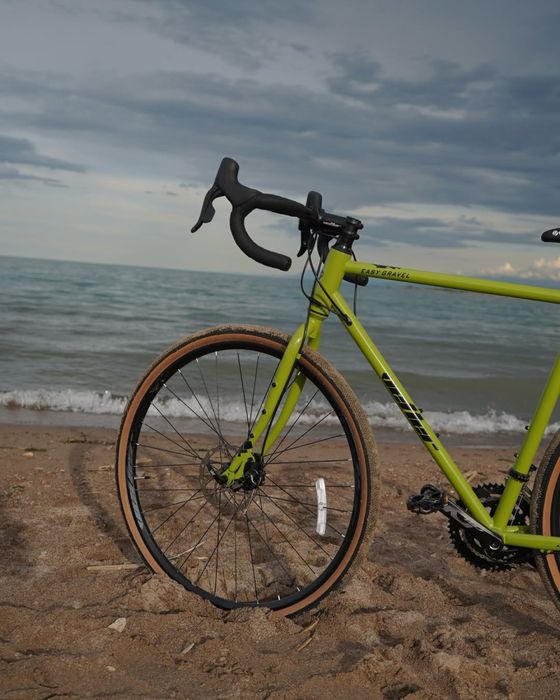 Шоссейный, гравыйный велосипед