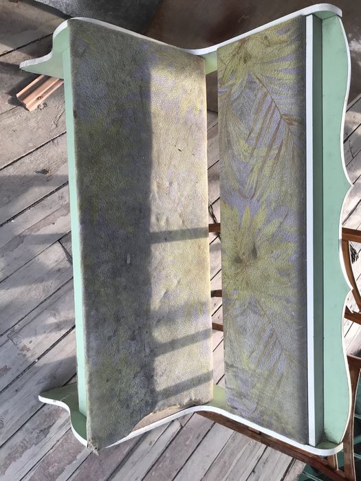 Продается кухонные стулья