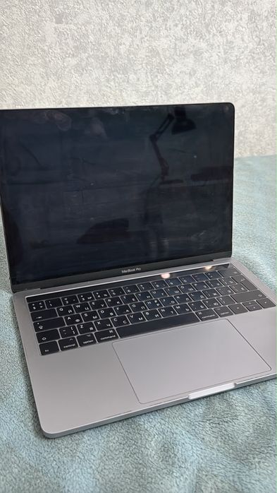 Продам MacBook Pro