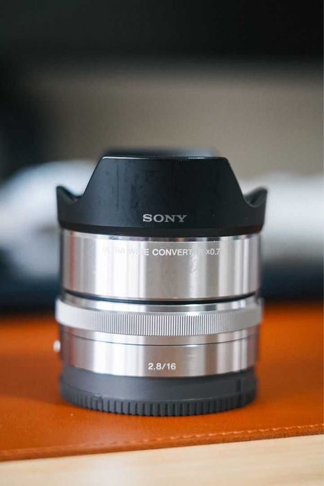 Широкоъгълен конвертор Sony VCL-ECU1 за обектив Sony SEL16F28