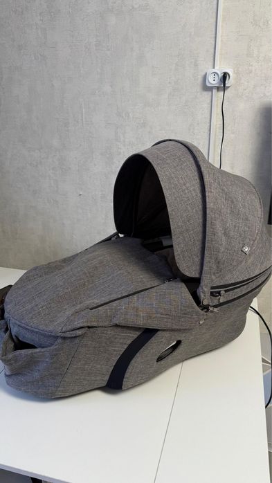 Коляска Stokke Xplory v6  комплект(прогулочный+люлька+конверт)