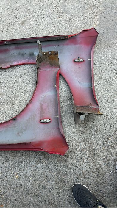 Привозные крылья на мазда 626 птичка