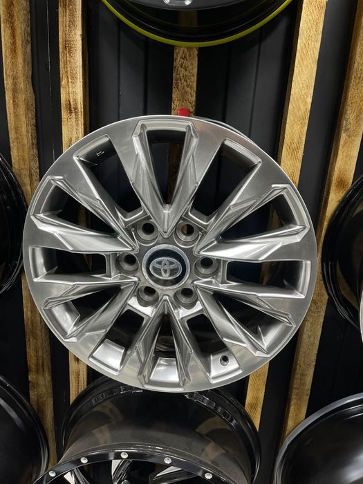 комплект Диск R18 6x139.7