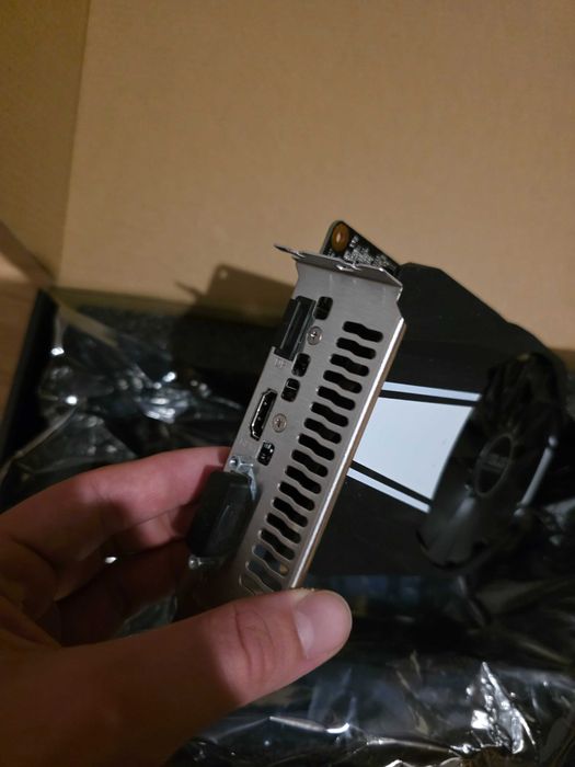 Vand placa video Asus