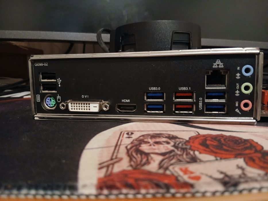 B357, ryzen 7+ подарок