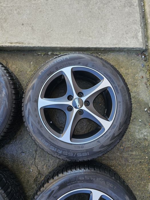 Jante 5 x 100 cu anvelope iarna 185 65 15