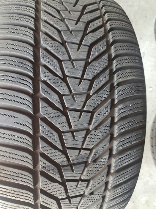 2 anvelope M+S 275 40 r20 Hankook