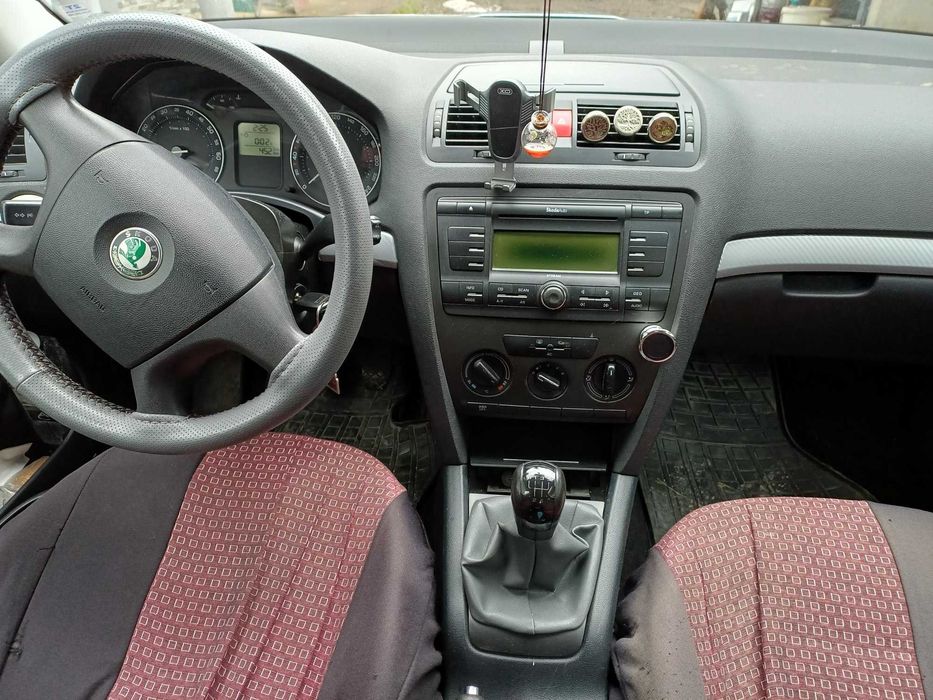 Vând Skoda Octavia 1.6  Benzina & GPL – an 2005