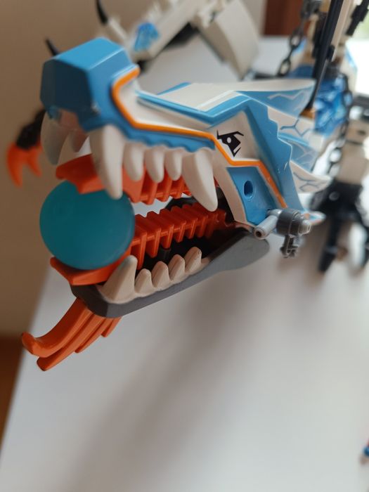 Lego ninjago 2260- Ice dragon attack