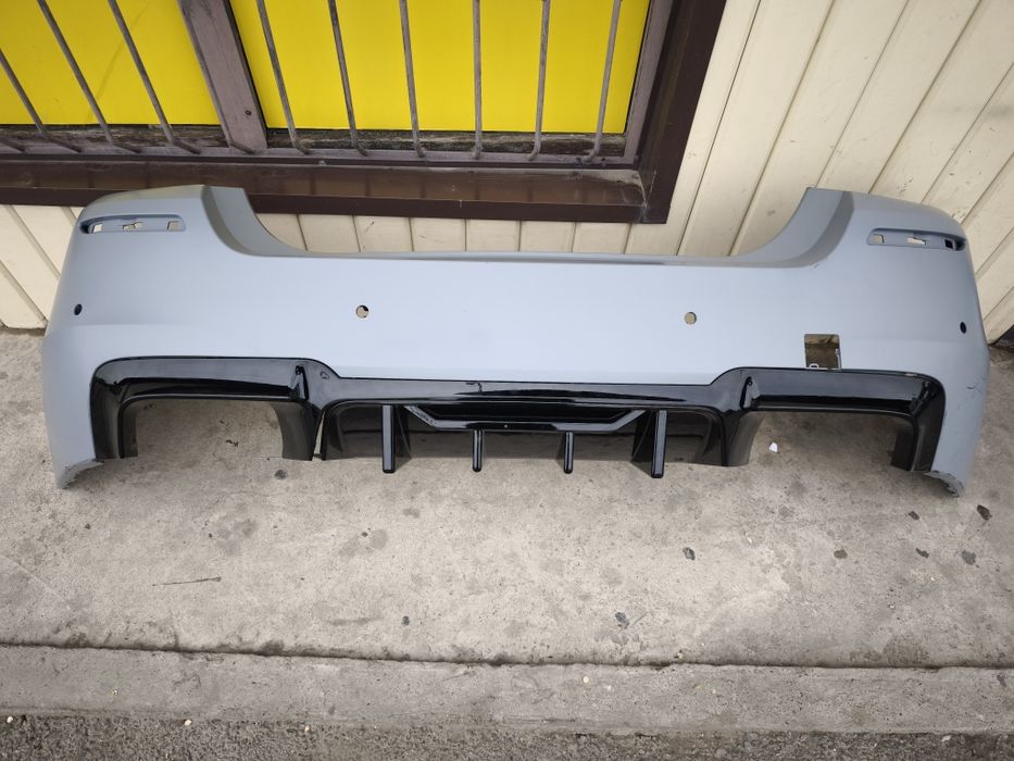 BMW диффузор зад бампера Е60 F10